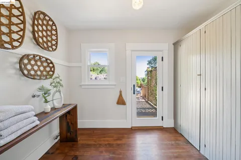 $998,000 | 3862 Lyman Road, Oakland, CA 94602