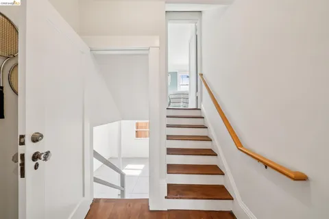 $998,000 | 3862 Lyman Road, Oakland, CA 94602