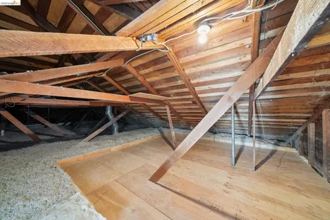 $998,000 | 3862 Lyman Road, Oakland, CA 94602