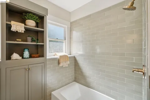 $998,000 | 3862 Lyman Road, Oakland, CA 94602