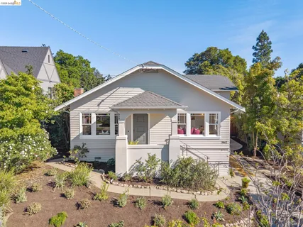 $998,000 | 3862 Lyman Road, Oakland, CA 94602