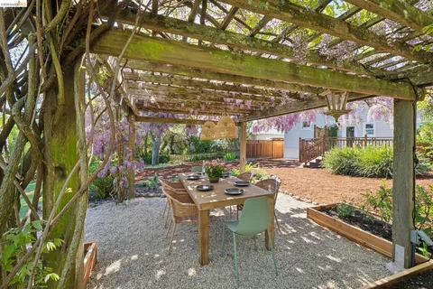 $998,000 | 3862 Lyman Road, Oakland, CA 94602