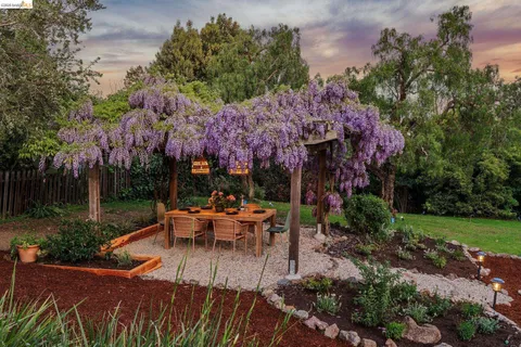 $998,000 | 3862 Lyman Road, Oakland, CA 94602