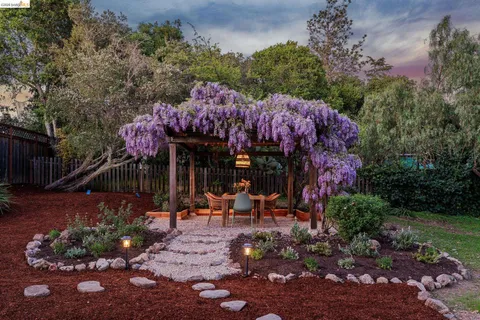 $998,000 | 3862 Lyman Road, Oakland, CA 94602