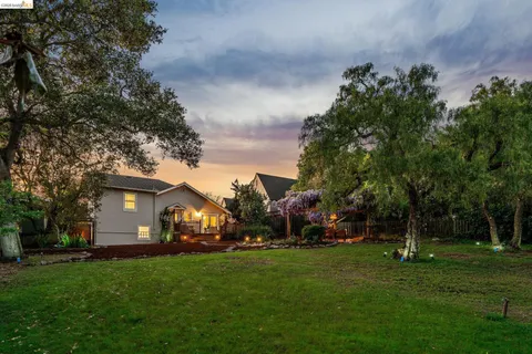$998,000 | 3862 Lyman Road, Oakland, CA 94602