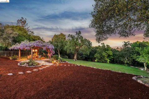 $998,000 | 3862 Lyman Road, Oakland, CA 94602