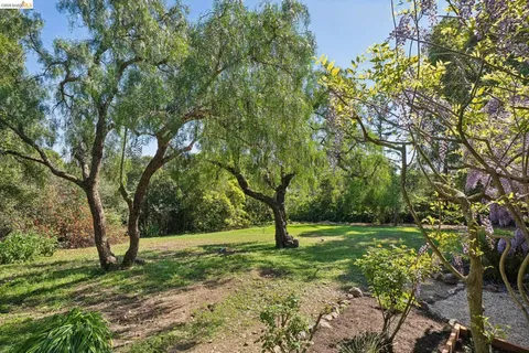 $998,000 | 3862 Lyman Road, Oakland, CA 94602