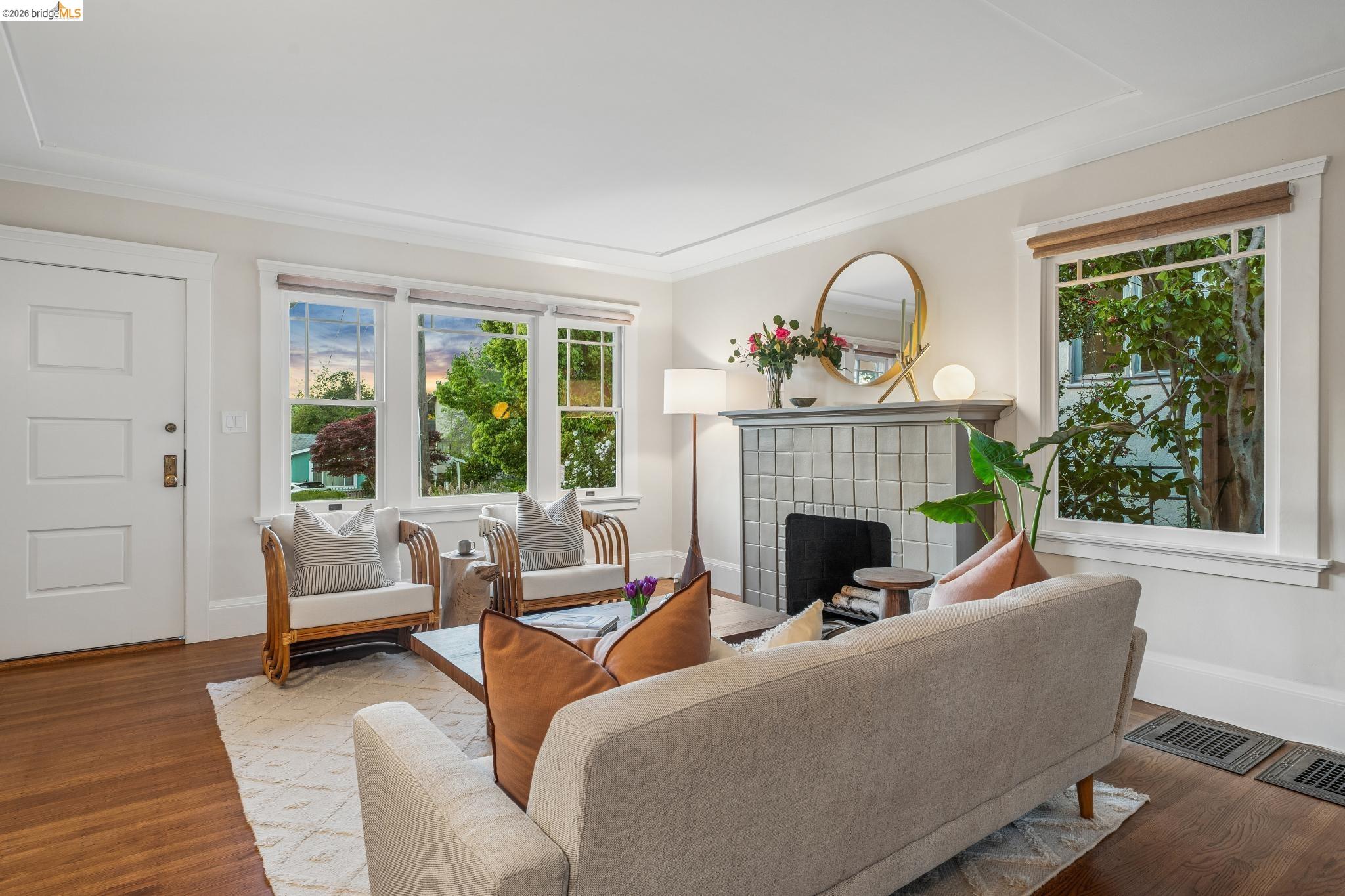 3862 Lyman Road Oakland, CA 94602 - Photo 8 of 60