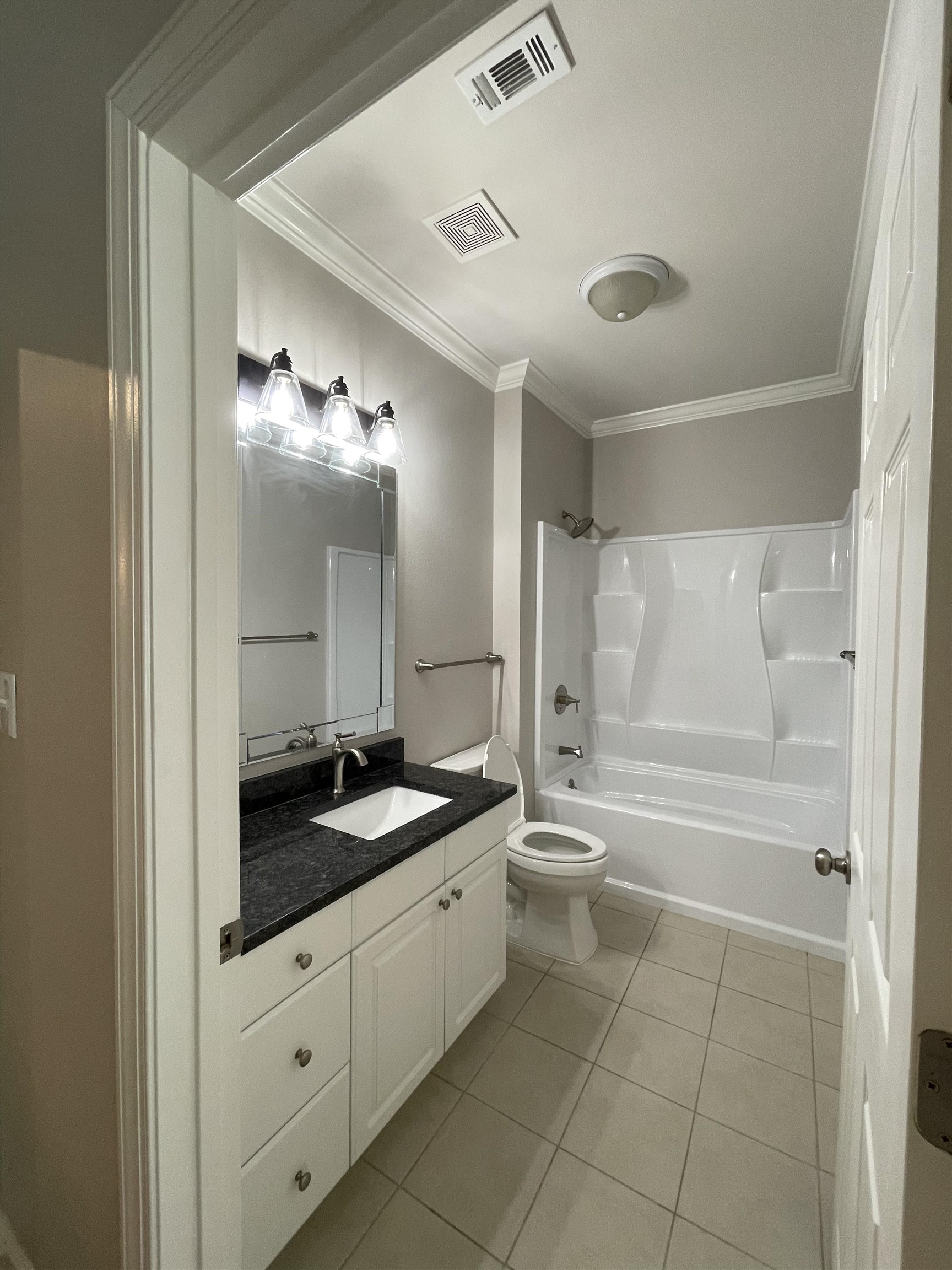 450 Park Avenue, Unit 710 Foley, AL 36535 - Photo 8 of 23 Master Bath