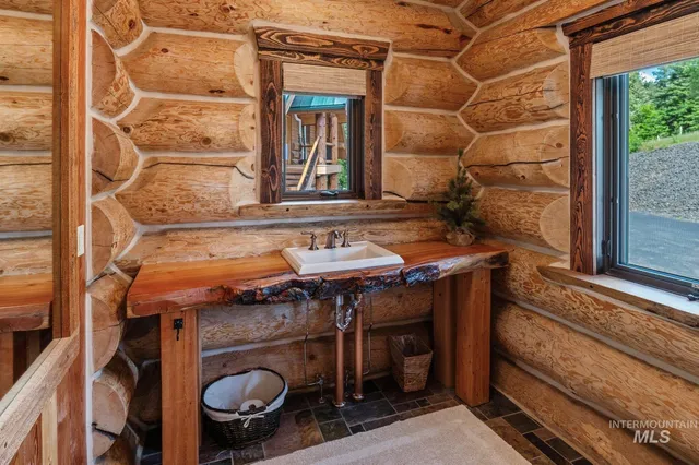 $6,750,000 | 17442 Painted Rose Road, Worley, ID 83876