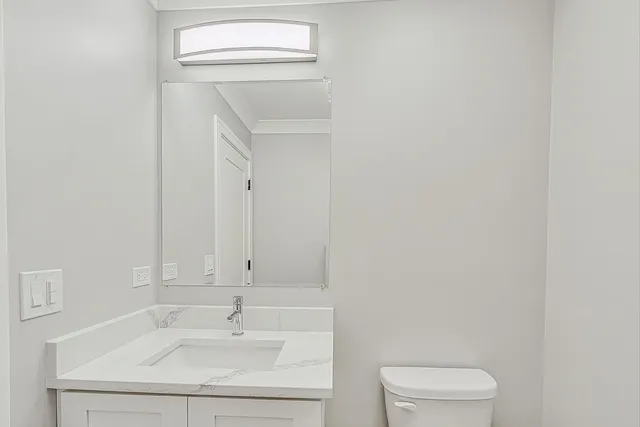 $699,000 | 6626 South Ingleside Avenue, Chicago, IL 60637