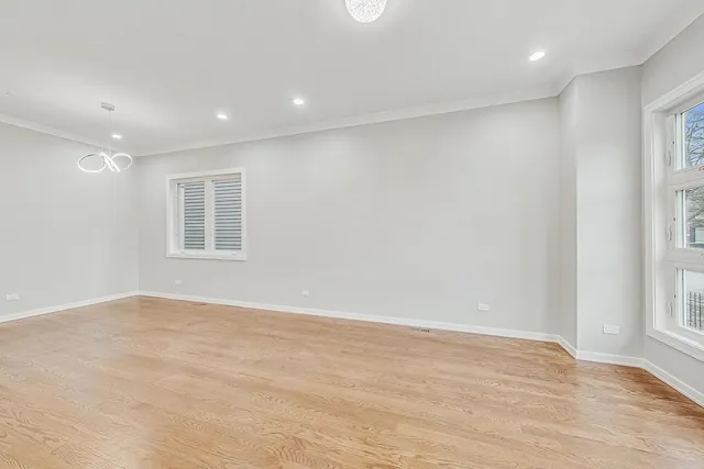 $699,000 | 6626 South Ingleside Avenue, Chicago, IL 60637