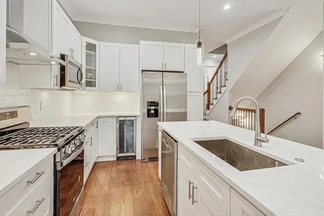 $699,000 | 6626 South Ingleside Avenue, Chicago, IL 60637