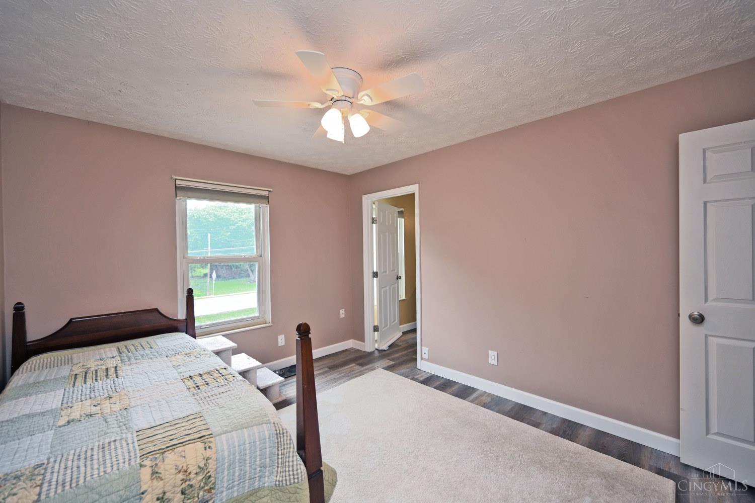 956 8 Mile Road Cincinnati, OH 45255 - Photo 27 of 34