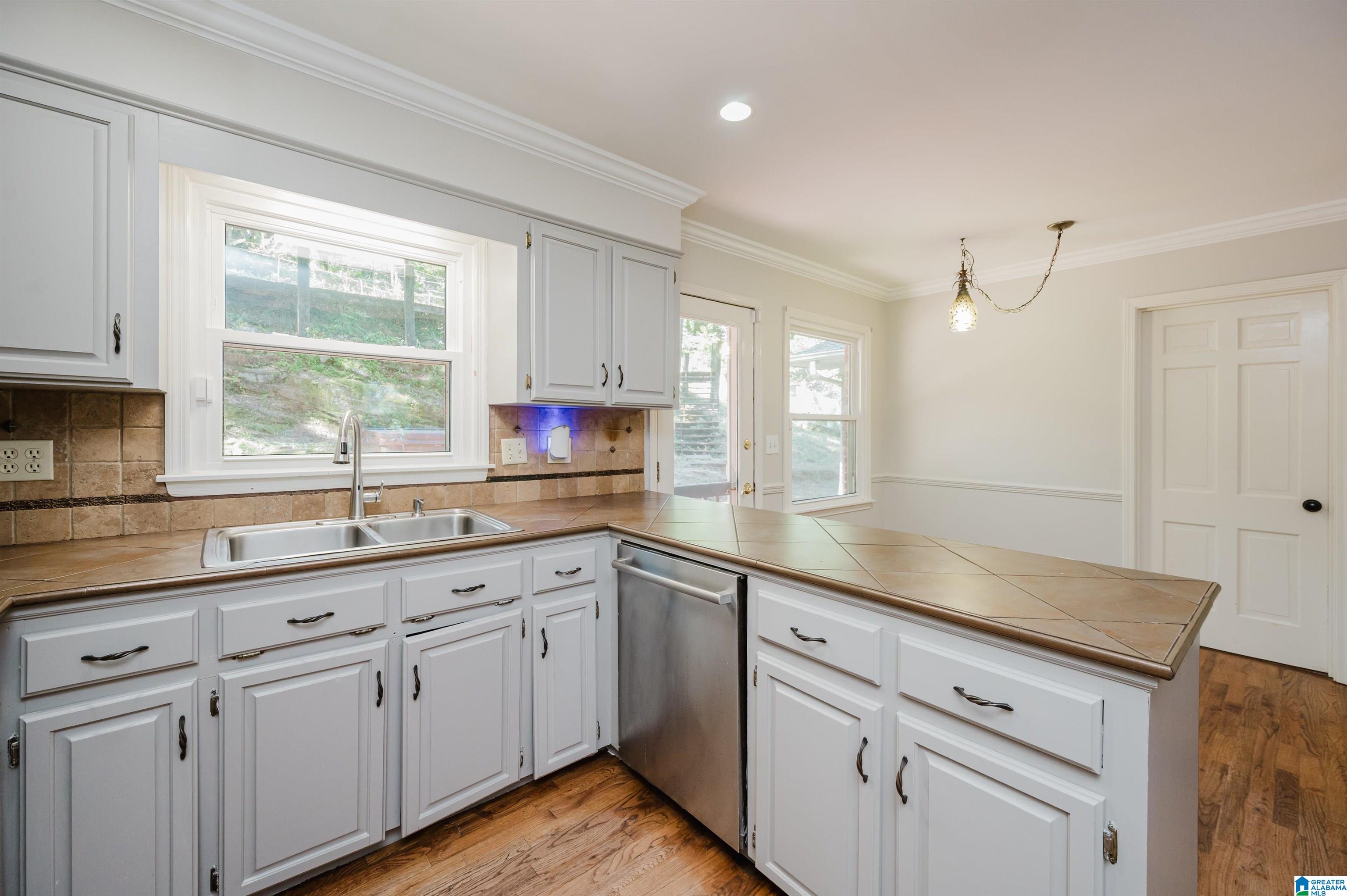 5812 Southcrest Road Birmingham, AL 35213 - Photo 15 of 55