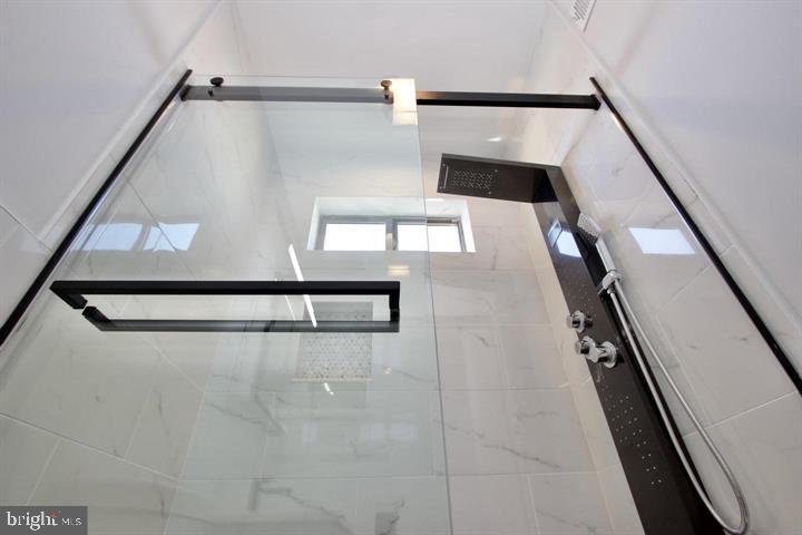 1608 North 3rd Street Philadelphia, PA 19122 - Photo 14 of 28 a view of entryway