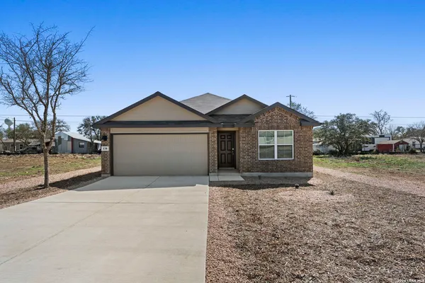 $369,990 | 138 Lilli's Lane, Comfort, TX 78013