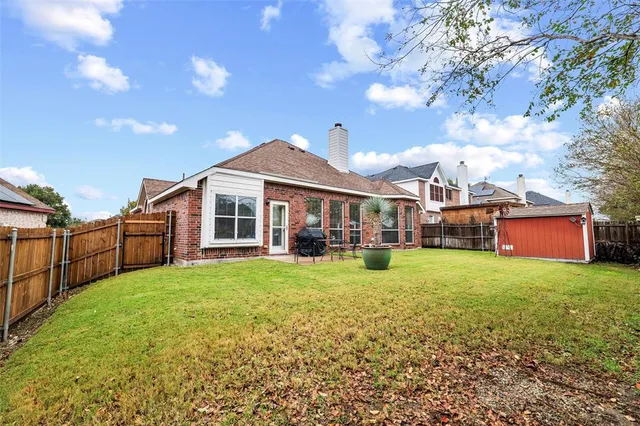 $310,000 | 304 Briar Cove Circle, Red Oak, TX 75154