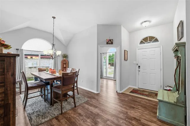 $310,000 | 304 Briar Cove Circle, Red Oak, TX 75154