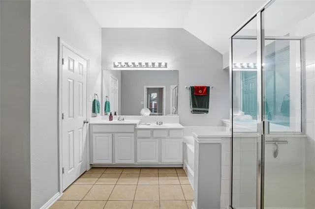 $310,000 | 304 Briar Cove Circle, Red Oak, TX 75154