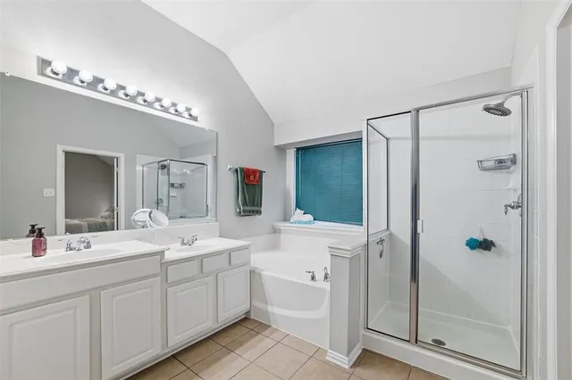 $310,000 | 304 Briar Cove Circle, Red Oak, TX 75154