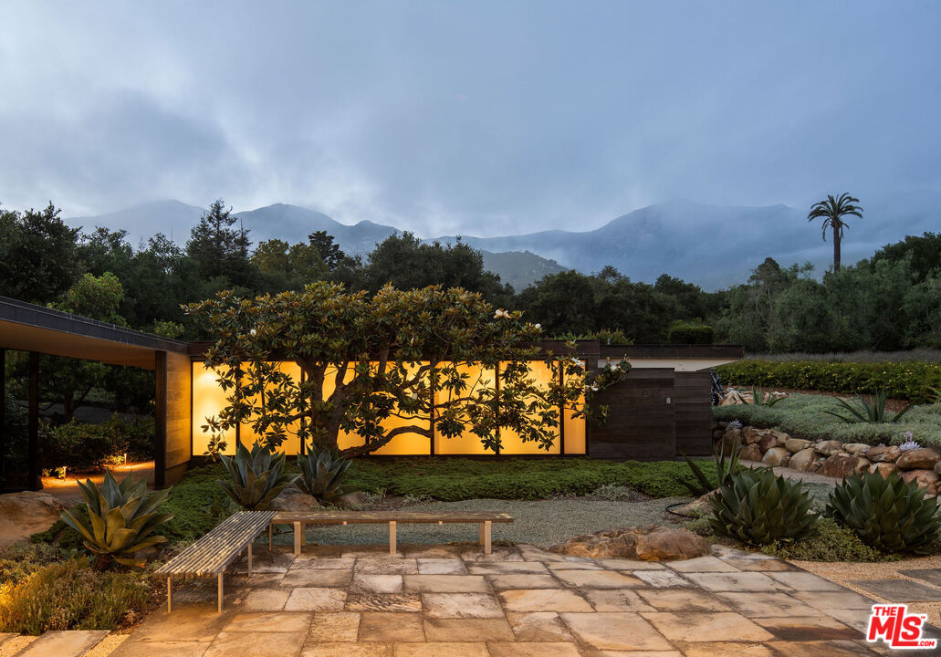 650 San Ysidro Road Santa Barbara, CA 93108 - Photo 9 of 55 Gallery Image 9