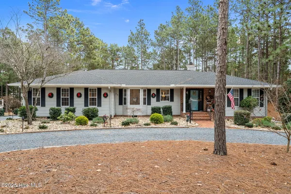 $465,000 | 247 Longleaf Drive, West End, NC 27376
