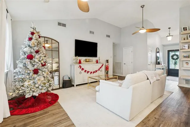 $389,999 | 62 Driftwood Boulevard, Kenner, LA 70065