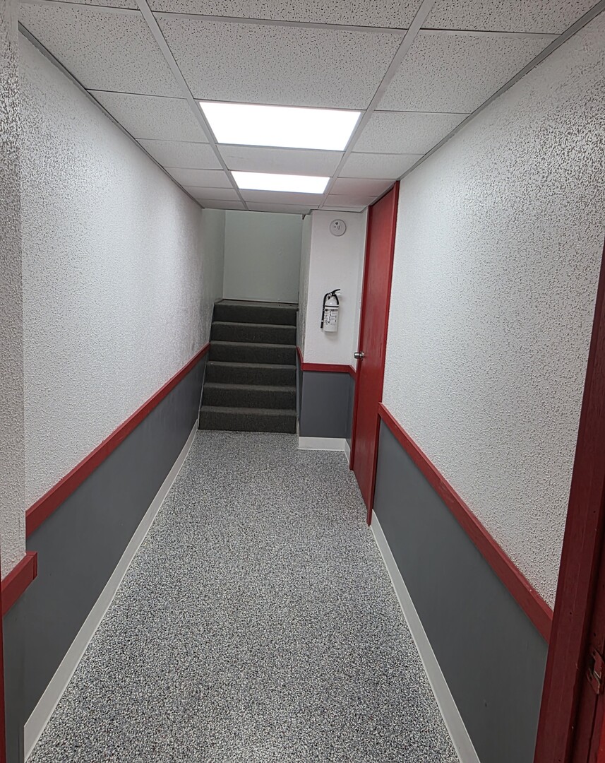 121 South State Street Belvidere, IL 61008 - Photo 28 of 43