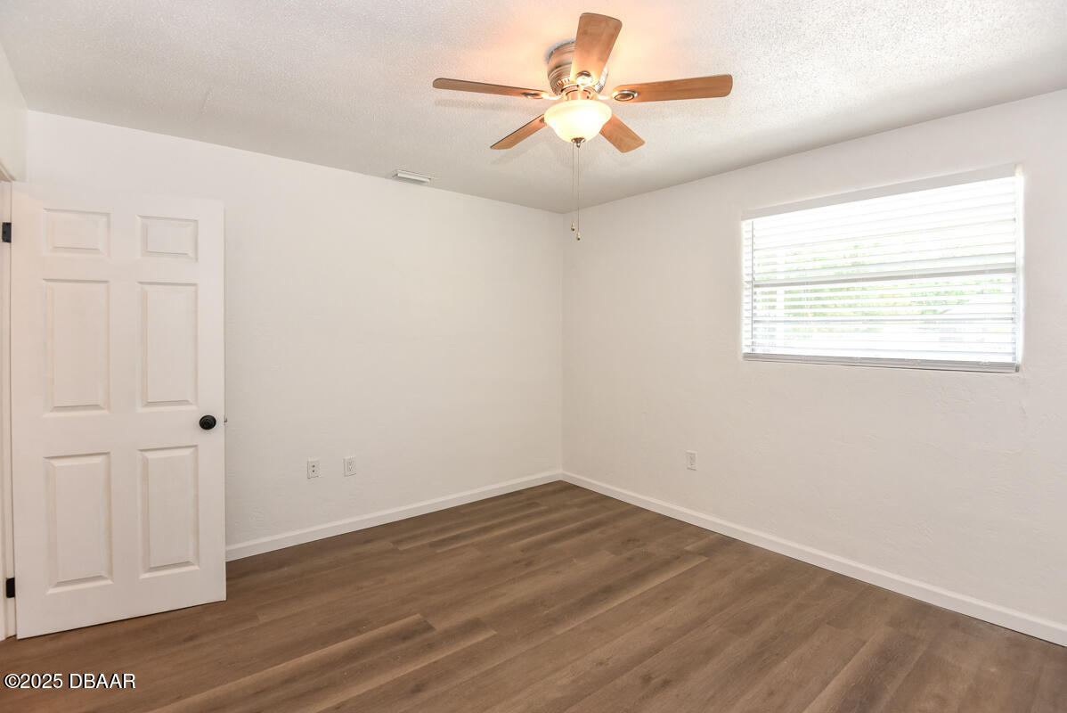 406 Oak Street Port Orange, FL 32127 - Photo 18 of 31 Primary Bedroom
