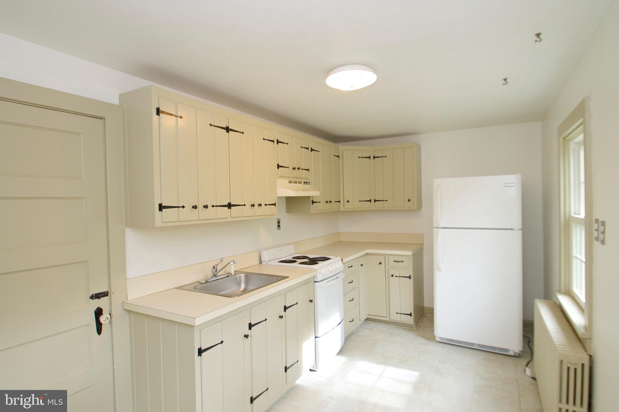 2666 Mill Road Doylestown, PA 18902 - Photo 68 of 78 Guest House Kitchen