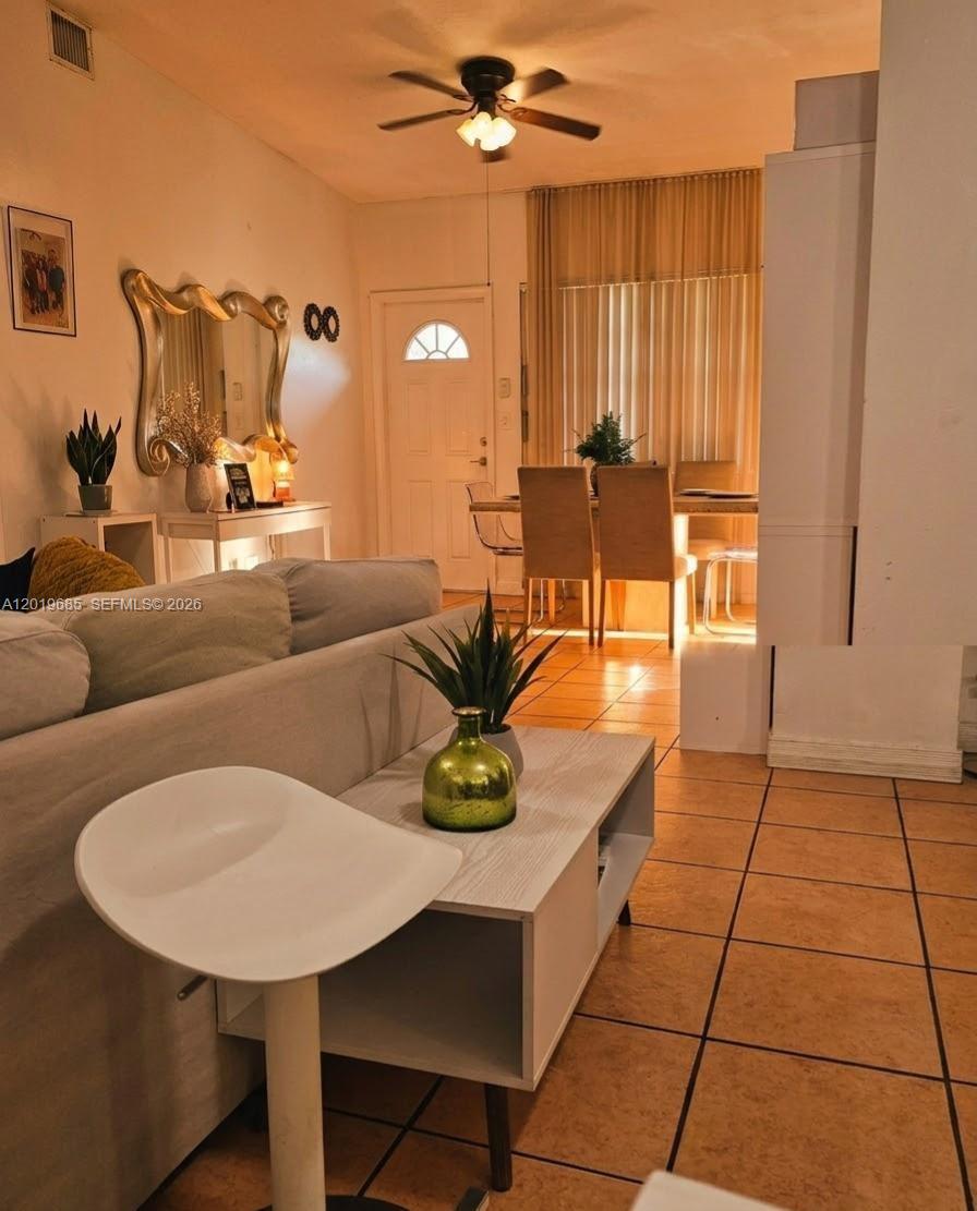 571 Northeast 172nd Street North Miami Beach, FL 33162 - Photo 2 of 6