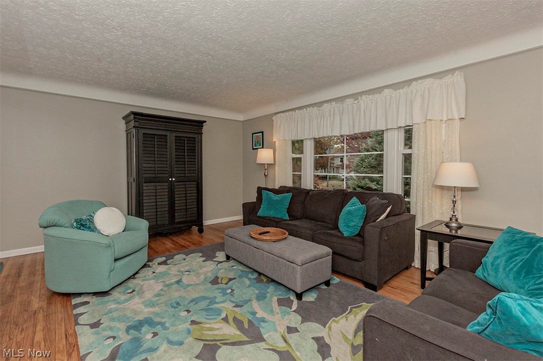4952 Fairlawn Road Cleveland, OH 44124 - Photo 9 of 35 Gallery Image 9