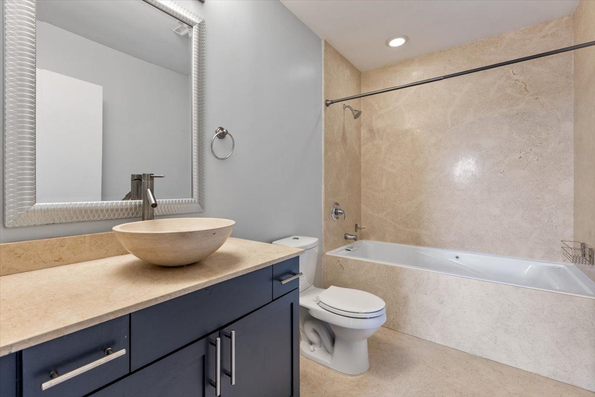 2545 South Dearborn Street, Unit 331 Chicago, IL 60616 - Photo 17 of 33