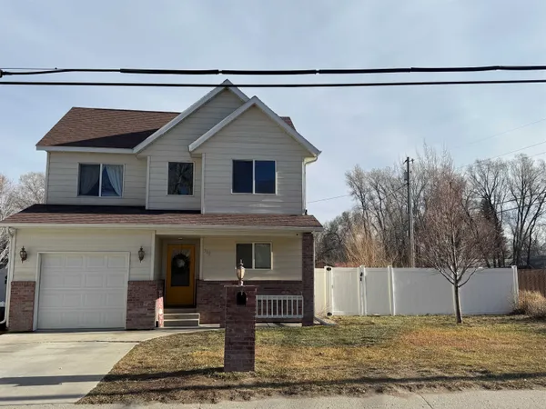 $429,000 | 360 North 9th Street, Lander, WY 82520