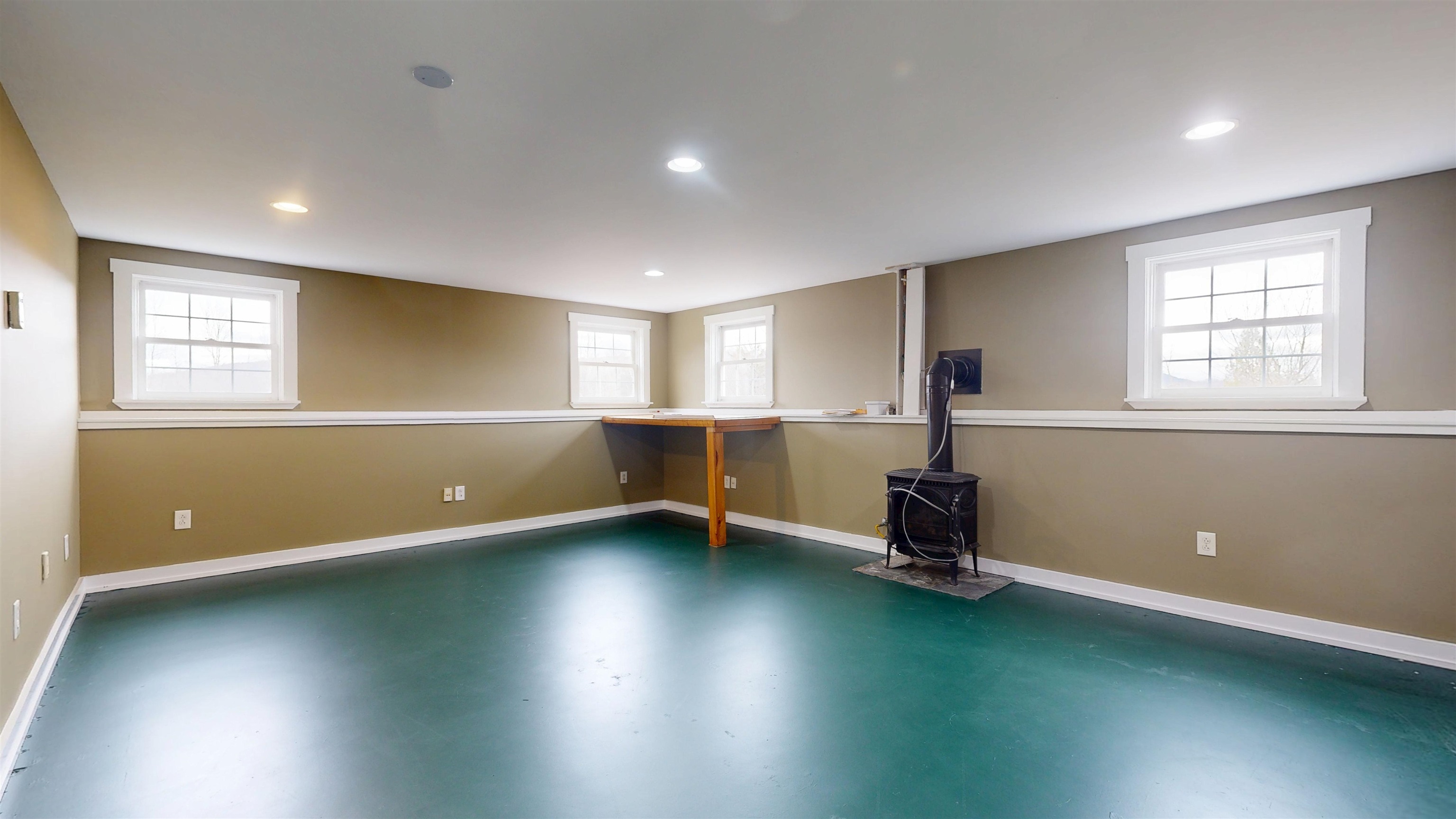 20 Robin Lane Charlotte, VT 05445 - Photo 33 of 36