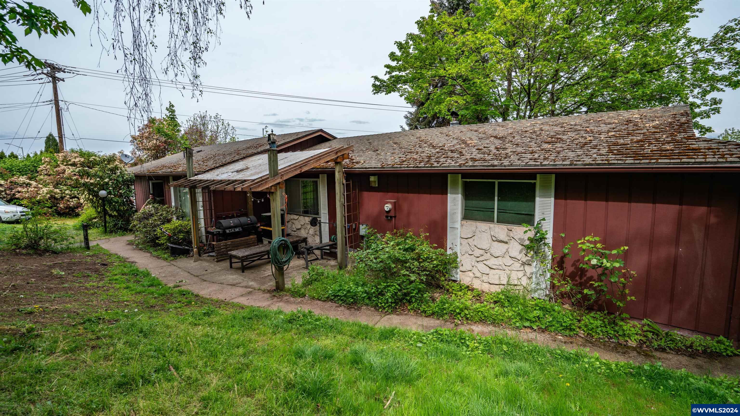 2992 Doaks Ferry Road Northwest Salem, OR 97304 - Photo 3 of 41 Gallery Image 3