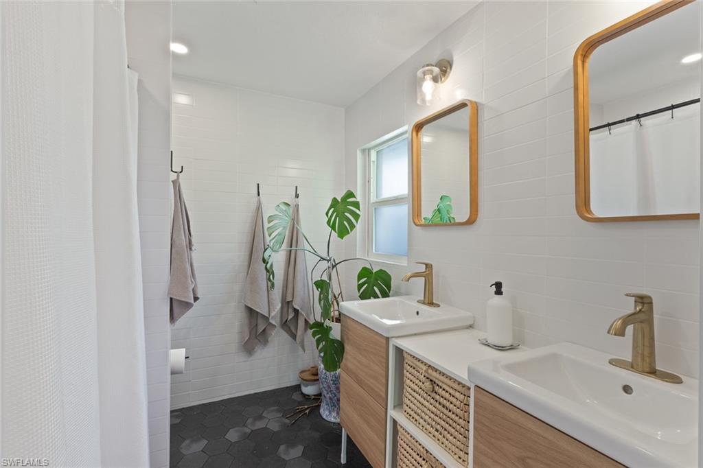 4710 11th Avenue Southwest Naples, FL 34116 - Photo 14 of 27