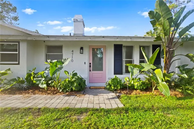 $699,000 | 4710 11th Avenue Southwest, Naples, FL 34116