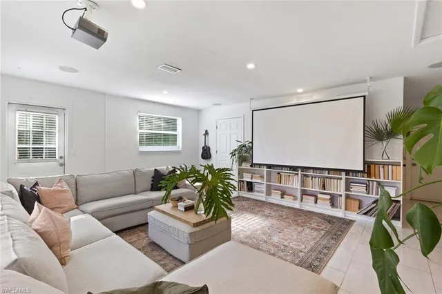 $699,000 | 4710 11th Avenue Southwest, Naples, FL 34116