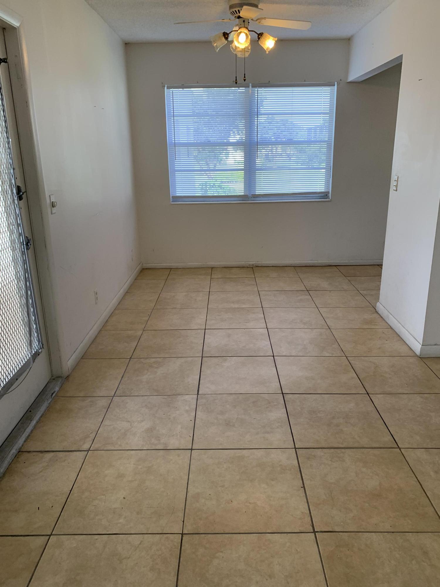 361 Brighton I Boca Raton, FL 33434 - Photo 4 of 17 IMG_0894