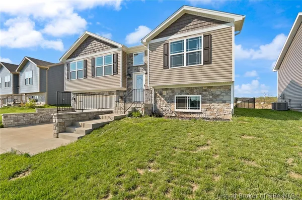 $327,000 | 8156 Kepley Drive Northeast, New Salisbury, IN 47161