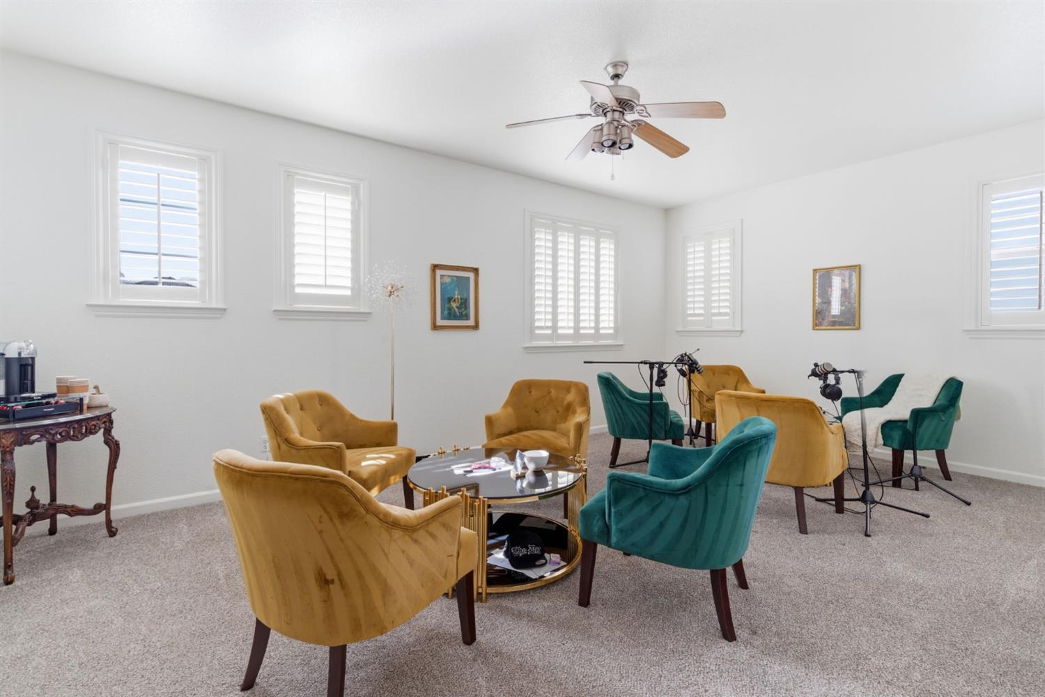 243 John Kamps Way Ripon, CA 95366 - Photo 34 of 62 a living room with furniture and a lamp