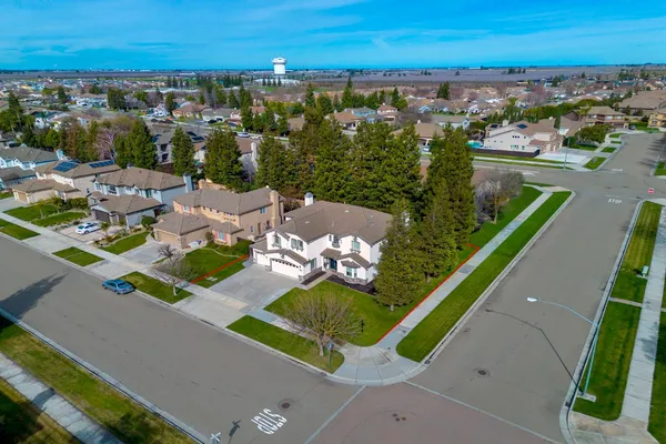 $985,000 | 243 John Kamps Way, Ripon, CA 95366