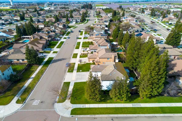 $985,000 | 243 John Kamps Way, Ripon, CA 95366