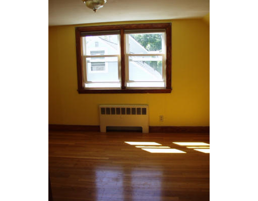 20 Ralph Street Medford, MA 02155 - Photo 6 of 15 Gallery Image 6