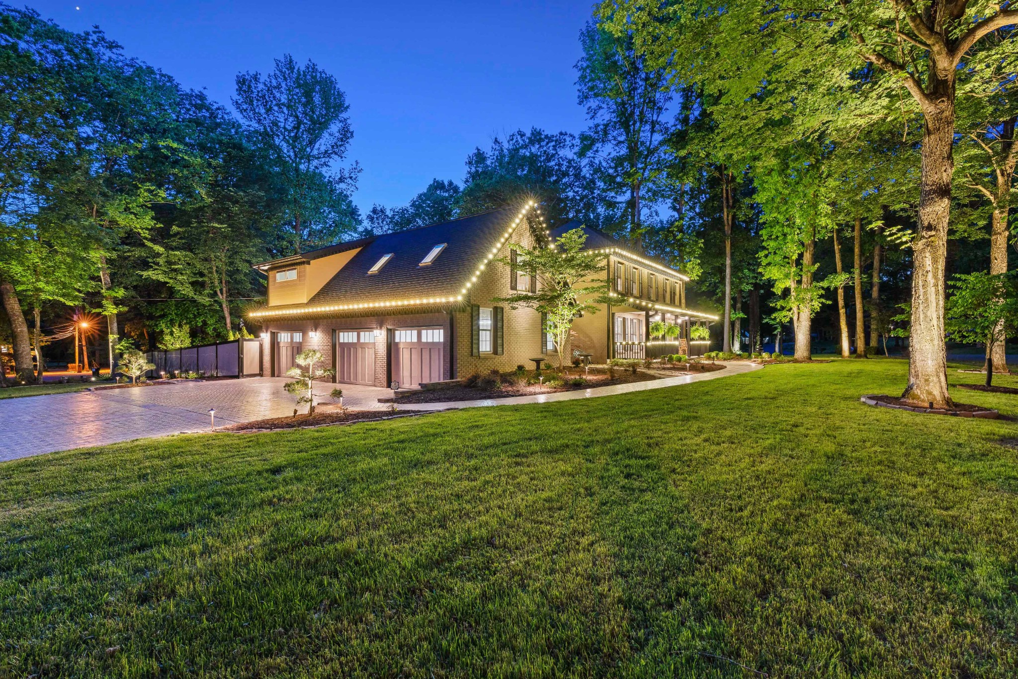 204 Hidden Lake Road Hendersonville, TN 37075 - Photo 2 of 67 a view of a house with a big yard