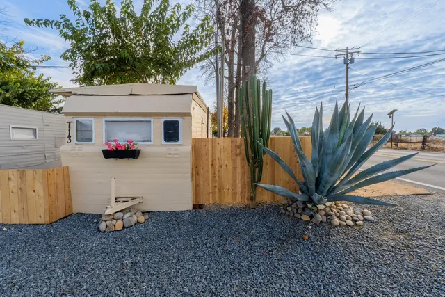 a view of a house with a outdoor space