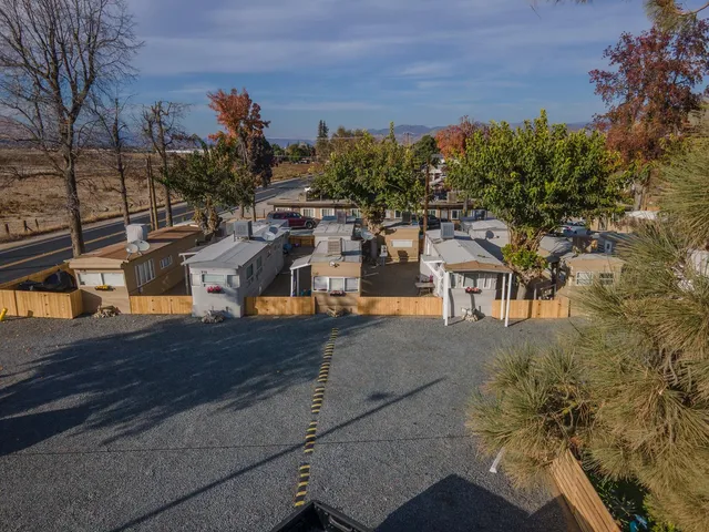 $1,299,000 | 858 South Valencia Boulevard, Woodlake, CA 93286