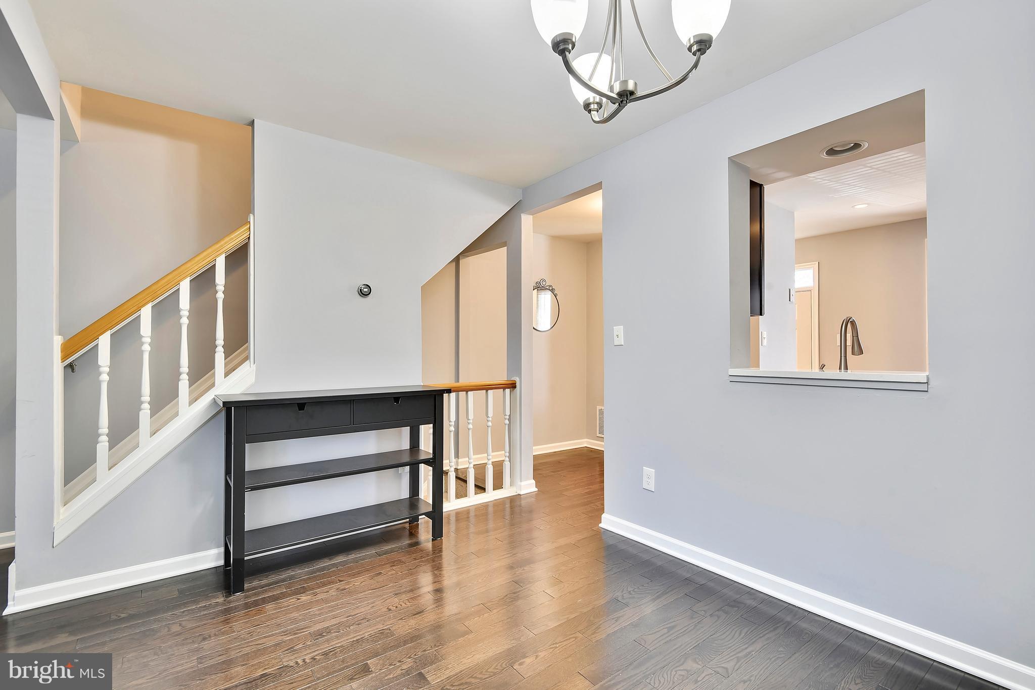 930 South Paca Street Baltimore, MD 21230 - Photo 8 of 29 Dining Room